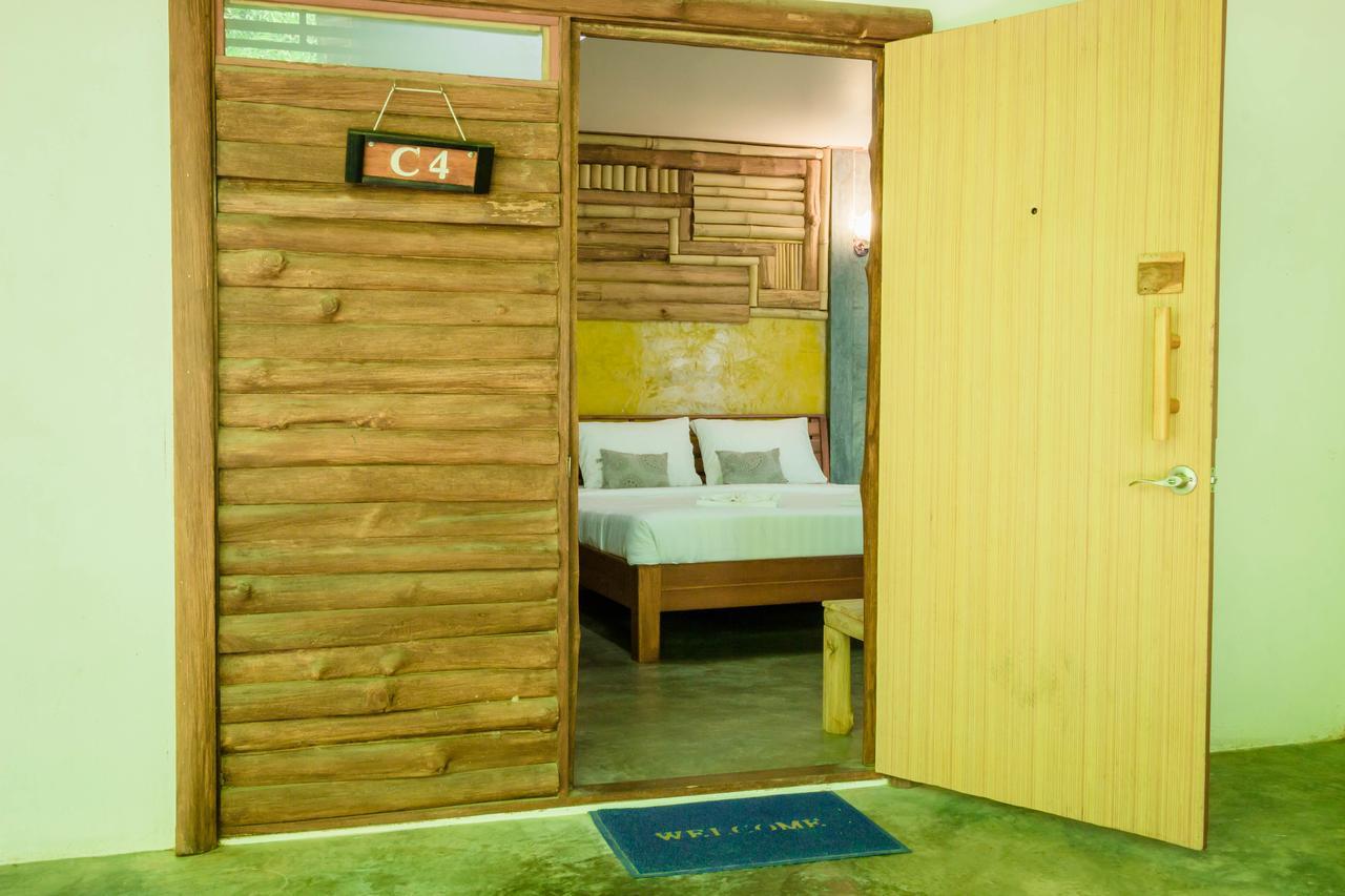 The Riverpool Resort And Spa Kanchanaburi Extérieur photo