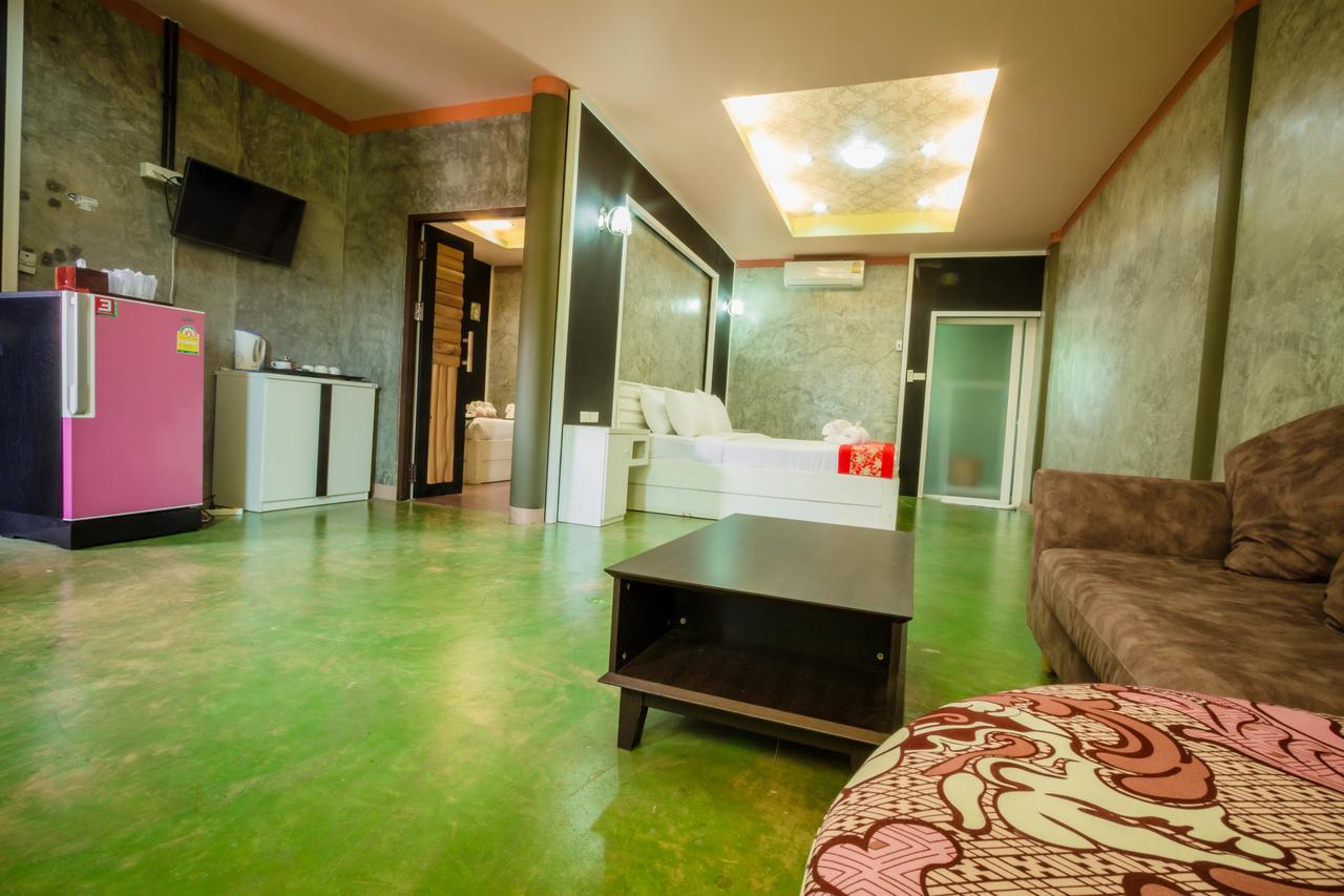 The Riverpool Resort And Spa Kanchanaburi Extérieur photo