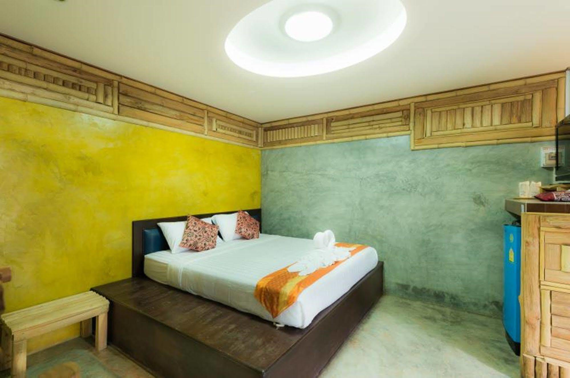 The Riverpool Resort And Spa Kanchanaburi Extérieur photo